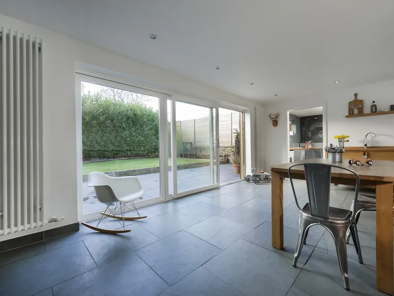 Sliding Windows Belgravia